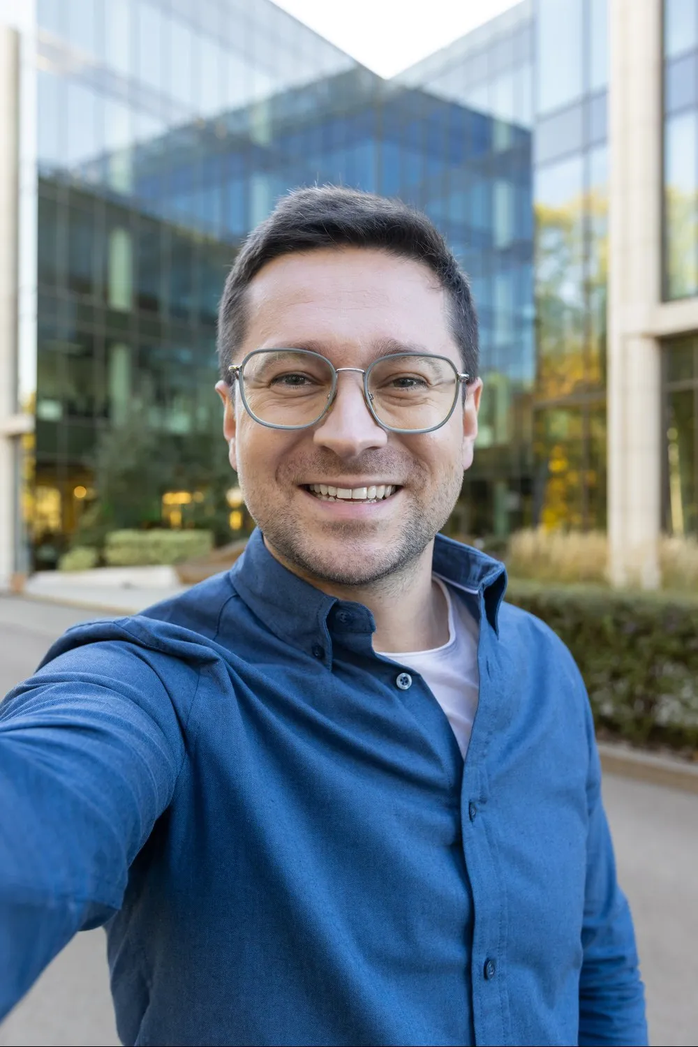 Creator recording a video with the script overlaid on screen